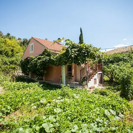House Next To The River Miro Seoska kuća